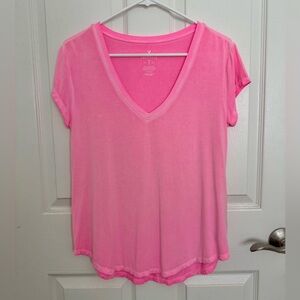 American Eagle Soft & Sexy Favorite T